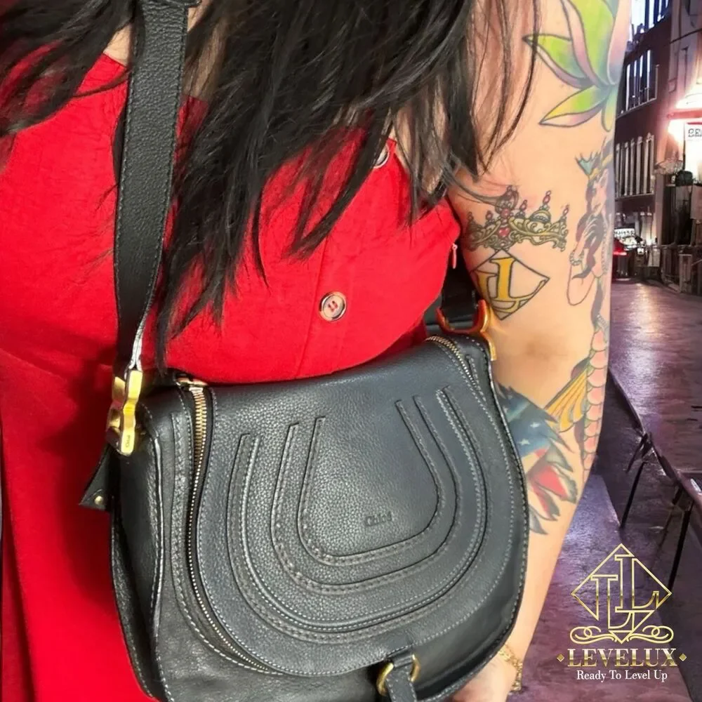 💎✨BEAUTIFUL✨💎Authentic Chloe Marcie Round Crossbody Bag Black - Picture 1 of 9